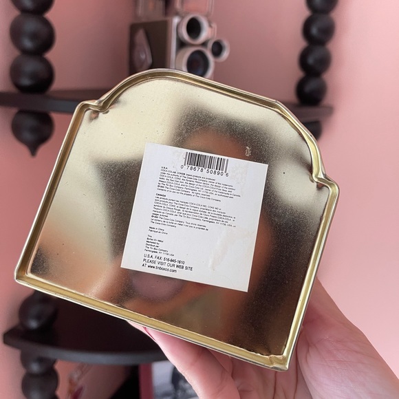 SOLD Vintage Coca-Cola Collectible Tin āHave a Cokeā - Picture 7 of 8